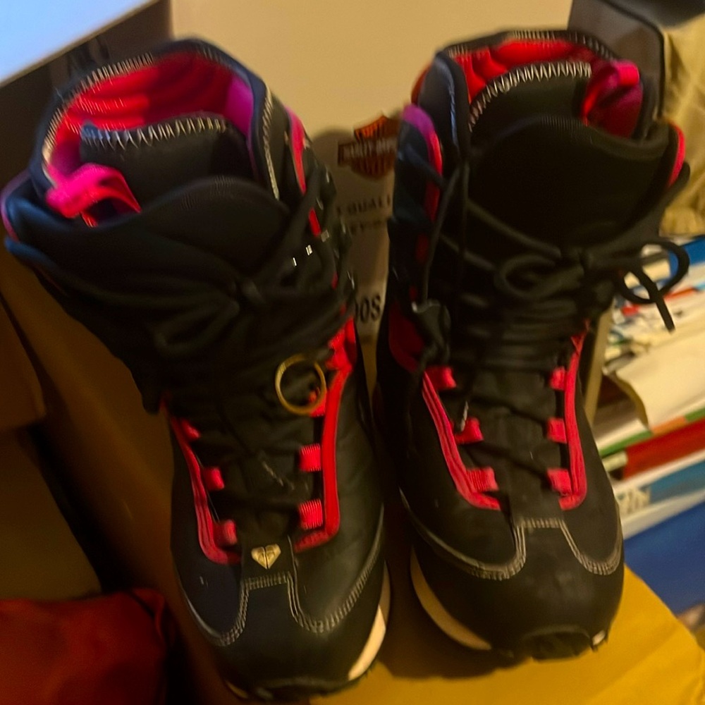 Roxy boots